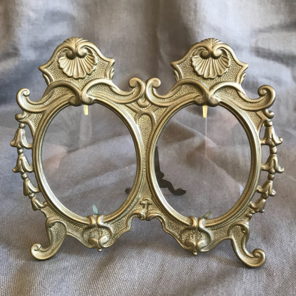 Beautiful-Brass-Double-Picture-Frame