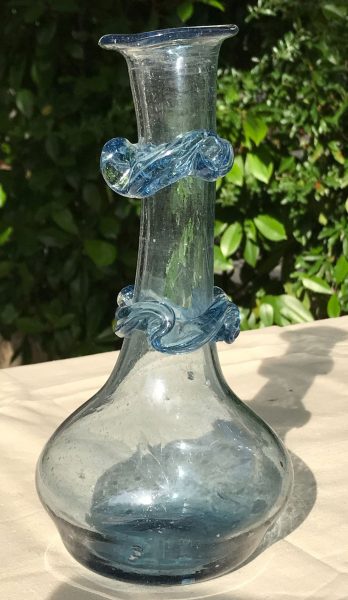 Beautiful-hand-blown-glass-vase-with-swirl-detail